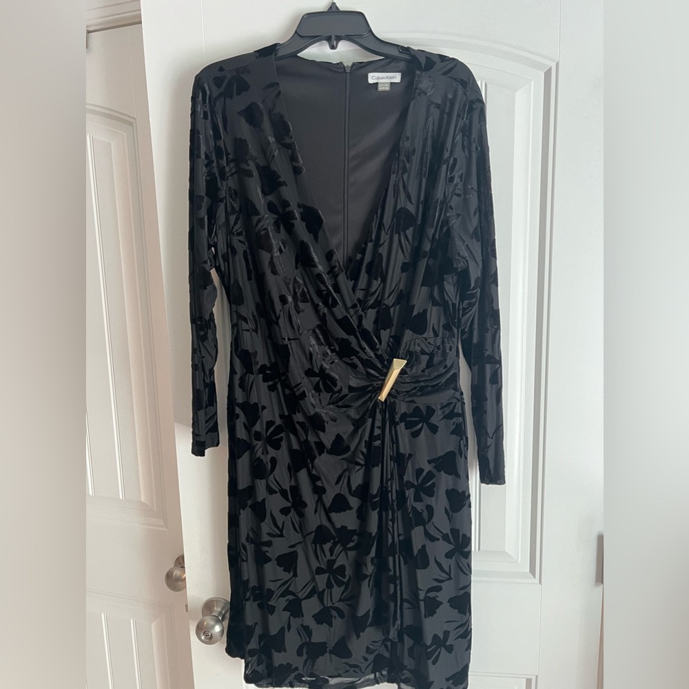 Beautiful Calvin Klein Wrap velvet dress 18w